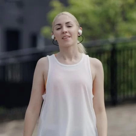 sony-off-ear-headphones-model-indiegogo-2021