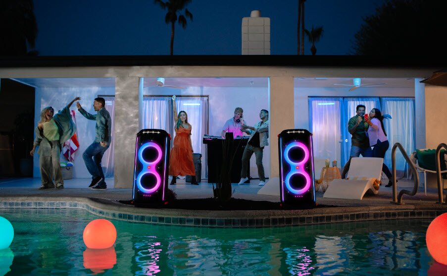 JBL Partybox 710 Pool Party